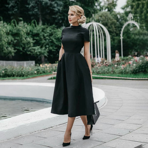 Round Neck Short-sleeved Slim Waist Dress