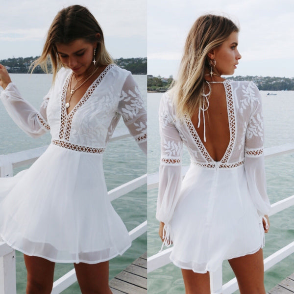 Sexy V-neck Halter Lace Stitching Long-sleeved Dress