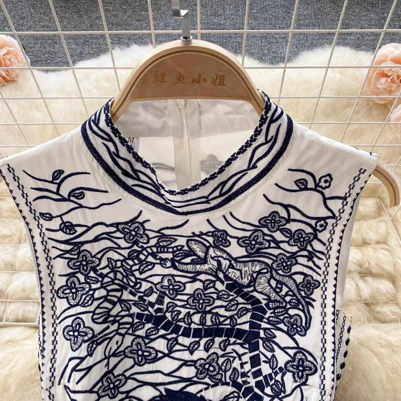 Sleeveless Collar Floral Embroidery High Waist Zipper Dress