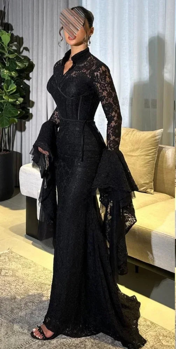 Elegant Lace Pleat Mermaid V-neck Long Dress