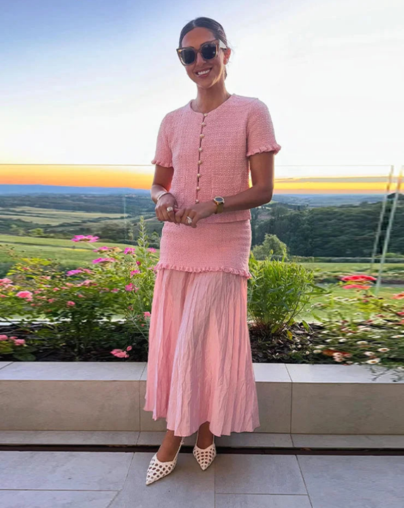 Elegant Ruffle Sleeve O Neck Wave Cut Chic