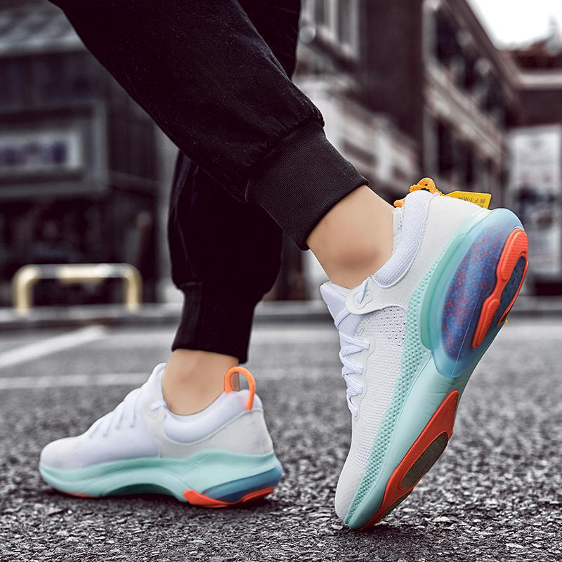 Breathable Mesh Fly-woven Running Shoes