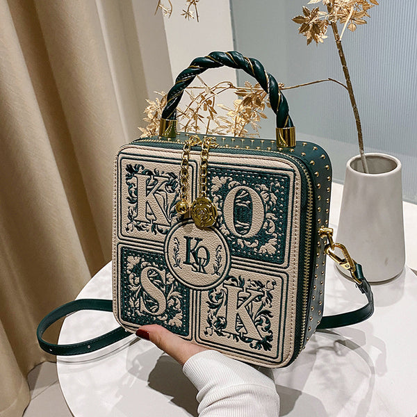 2022 New Women&amp;#039;s Bag Hot Style Messenger Bag Retro Portable Makeup Small Square Bag
