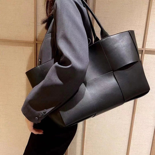 Woven Leather Hand-held One-shoulder Messenger Bag