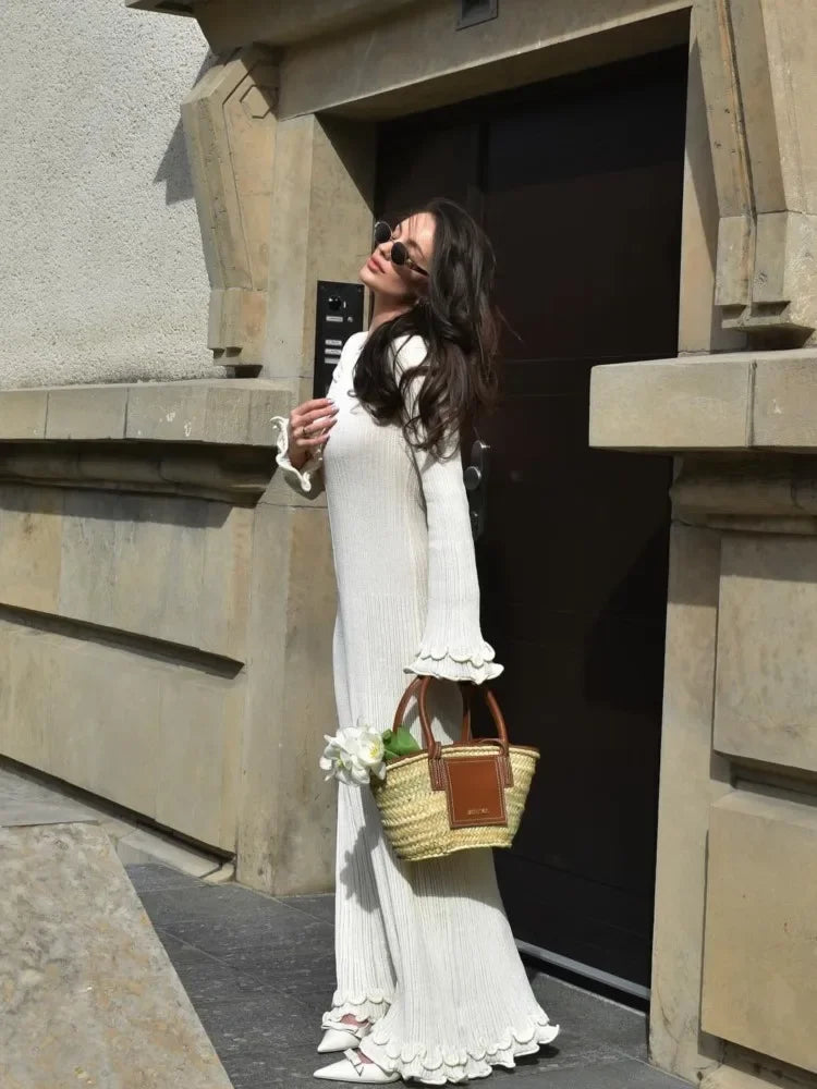 Elegant Ruffle Hem Knit White  O-neck Long Sleeve Backless Dress