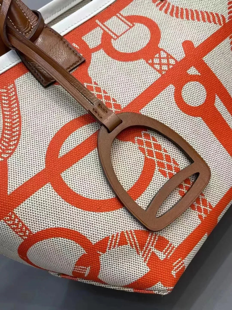 Beautiful everyday Handbags