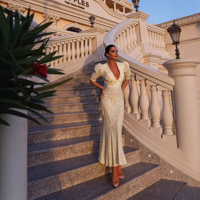 Elegant Vintage V-Neck Puff Sleeve Dress