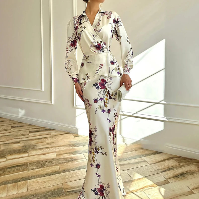 V-neck Long Sleeved Top and Skirt Two Piece Sets