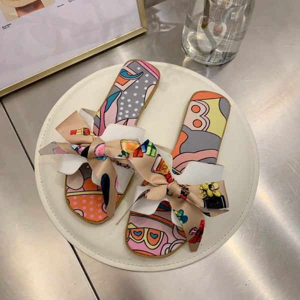 Summer Ethnic Style Graffiti Bow Sandals