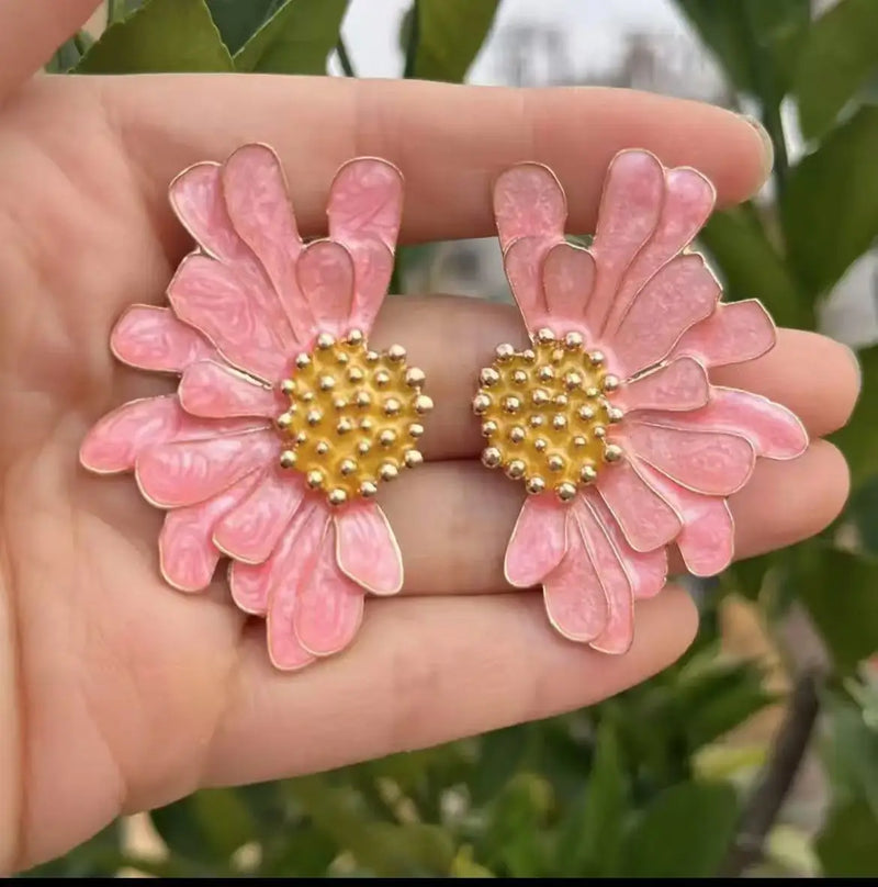 Sweet Temperament Wave Dot Leaf Flower Earrings