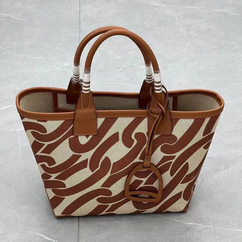 Beautiful everyday Handbags