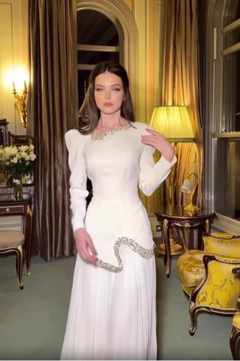 Elegant Rhinestone Long O-neck Full Sleeve Pleated Dress