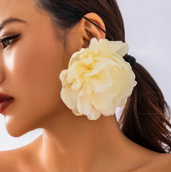CAMINA Hyperbole White Red Large Flower Earrings