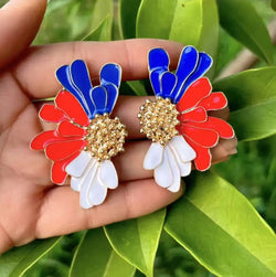 Sweet Temperament Wave Dot Leaf Flower Earrings