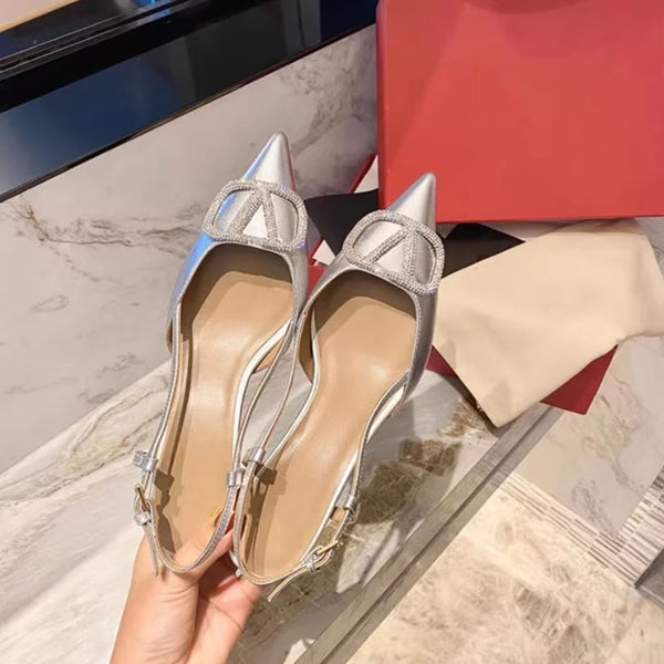 Rhinestone high heels with thin heels and pointed sandals