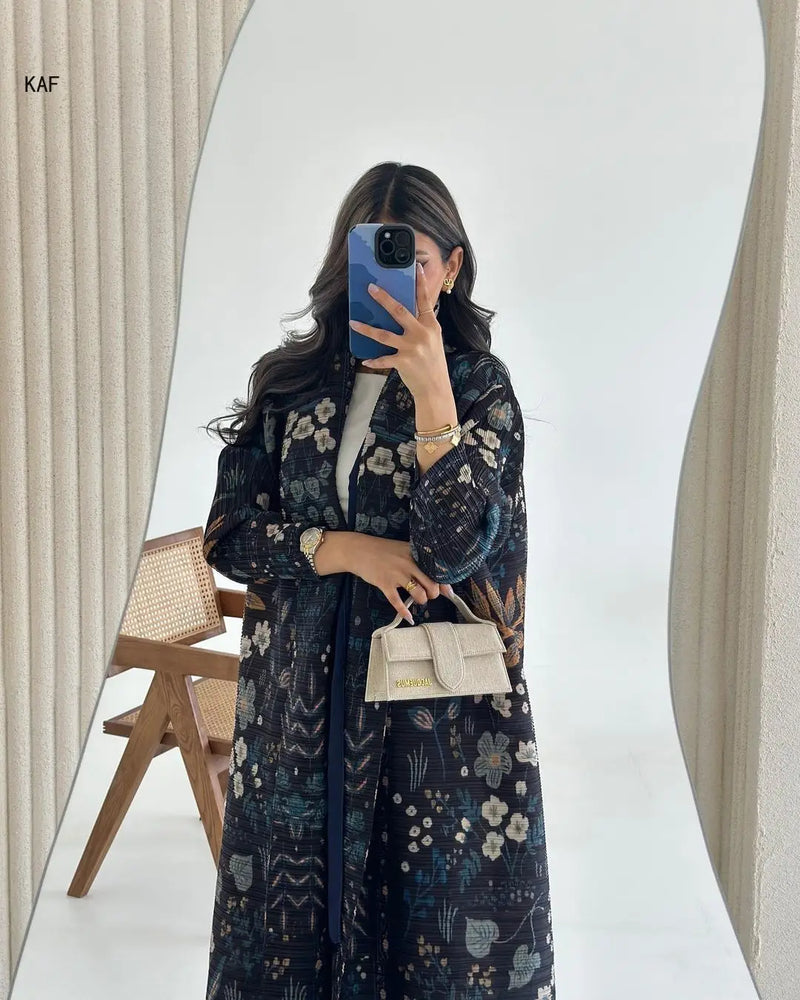 Retro Printed Long Sleeved Abaya