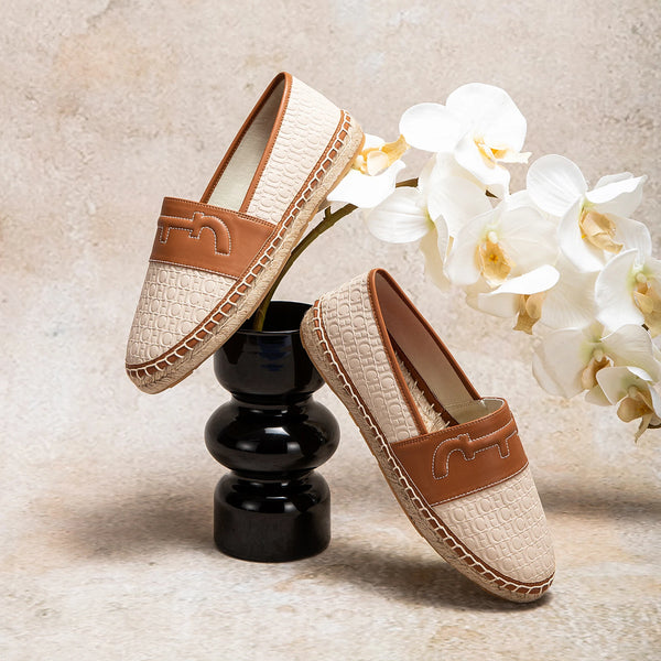 Flat Letters Print Casual Shoes