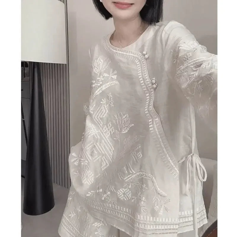 Summer New Retro High end Embroidery Loose Casual Blouses Top and Shorts White