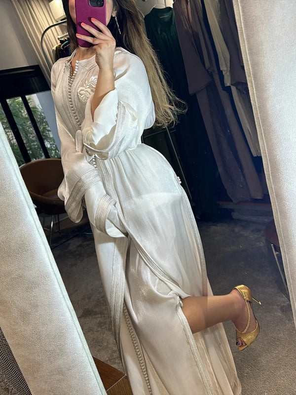 Vintage Modern V Neck A-line Elegant Women Wedding
