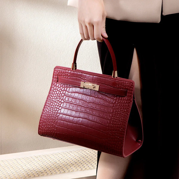 Luxurious Crossbody Handbag