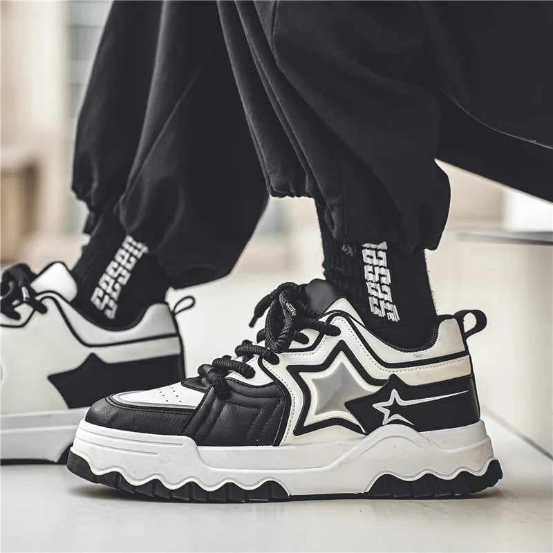 Almach Sneakers
