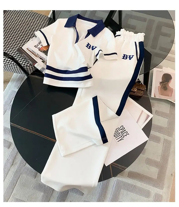 Sports Short Sleeved Loose Top and pants