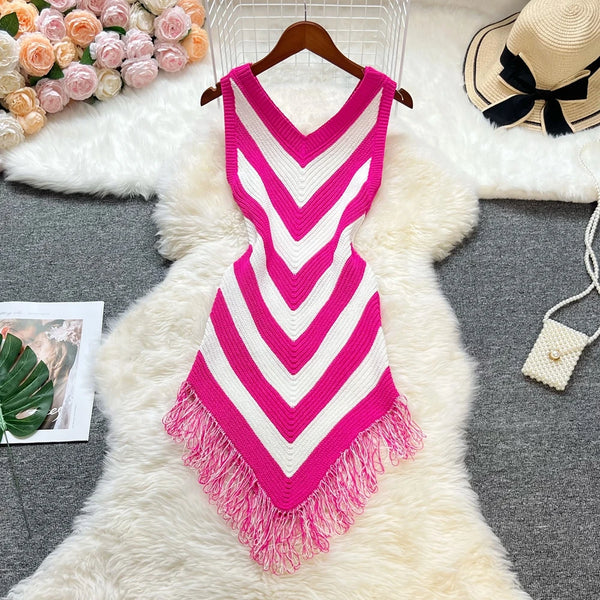 Elegant V-neck Knitted Dress