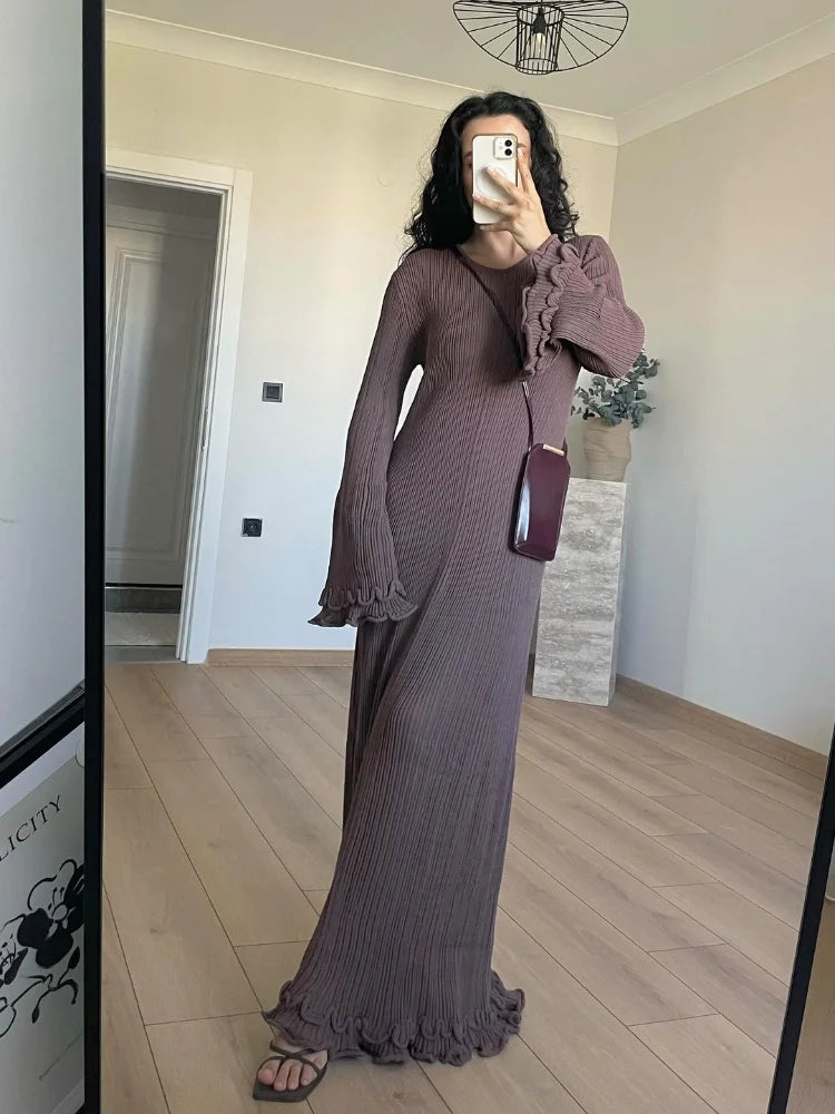 Elegant Ruffle Hem Knit White  O-neck Long Sleeve Backless Dress