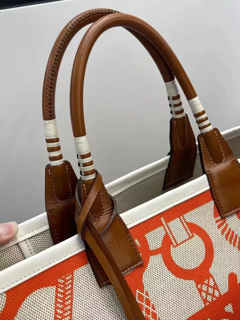 Beautiful everyday Handbags